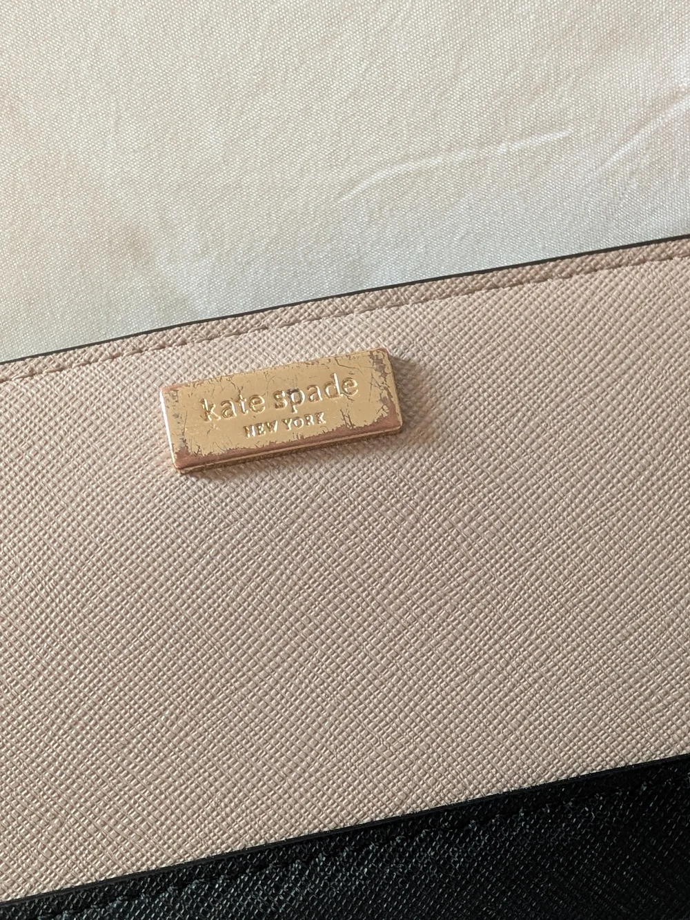 kate spade Beige and Black Saffiano Continental Wallet